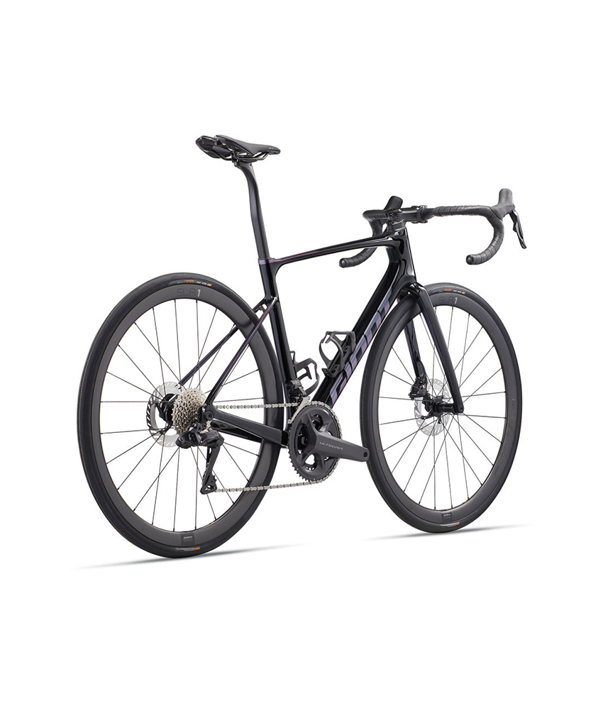 2024 Giant Defy Advanced Pro 0 Road Bike (M3BIKESHOP)